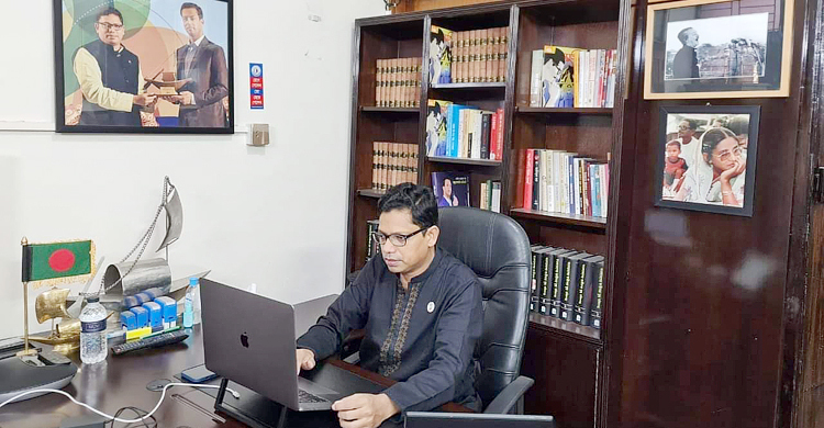 রোবটকে বাংলা বোঝানোর প্রযুক্তি তৈরি হচ্ছে : পলক