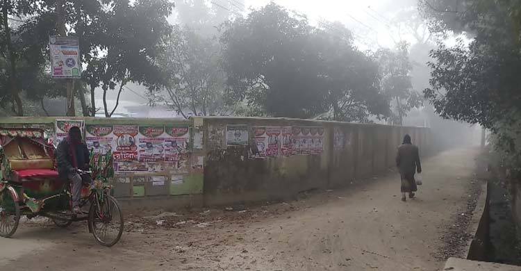 পঞ্চগড়ে সর্বনিম্ন তাপমাত্রা ৭.৮ ডিগ্রি, কষ্টে খেটে খাওয়া মানুষ