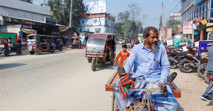 পঞ্চগড়ে তিনদিন পর দেখা মিললো সূর্যের
