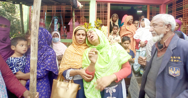 জমি বিরোধের জেরে নারীকে পিটিয়ে হত্যা