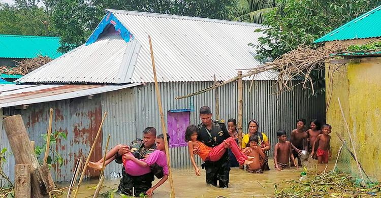 নেত্রকোনায় বিশুদ্ধ পানি-খাবার সংকট
