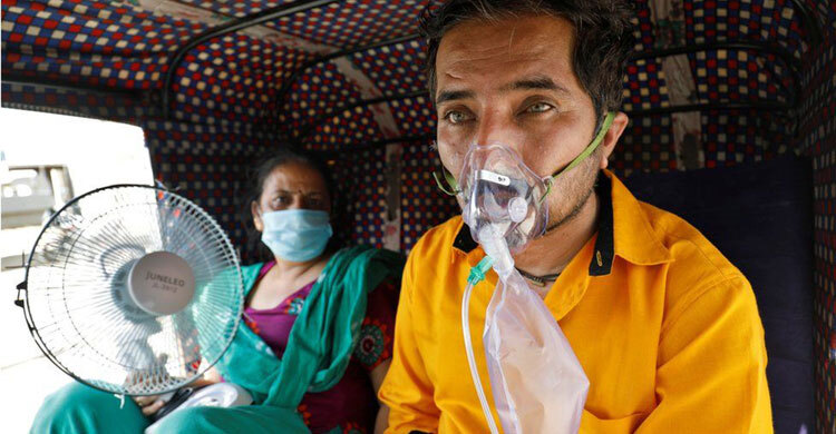 Covid: Countries send aid to ease India’s oxygen emergency