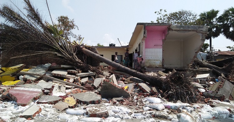 ইয়াসে ক্ষতবিক্ষত কুয়াকাটা সৈকত