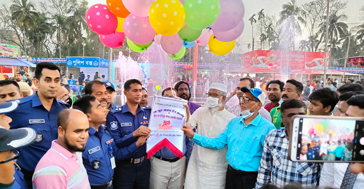 পিরোজপুরে মাসব্যাপী পুনাক শিল্প পণ্য মেলা শুরু