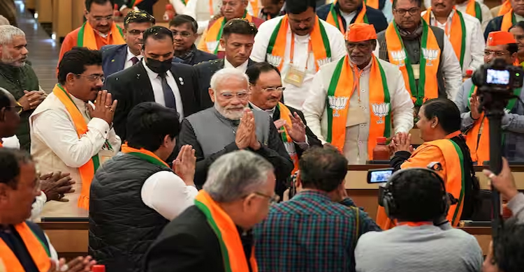 বাংলায় বিজেপি কর্মীদের লড়াই প্রশংসার দাবিদার: মোদী