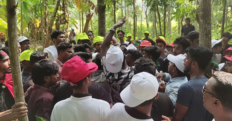 ফরিদপুরে বিএনপির গণসমাবেশে মোবাইলফোন চুরির হিড়িক