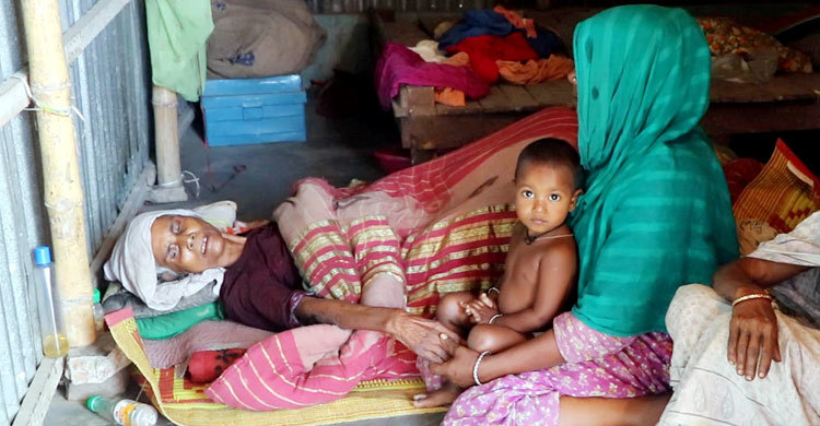 মুক্তিযোদ্ধা মাকে বাঁচাতে ছেলের আকুতি