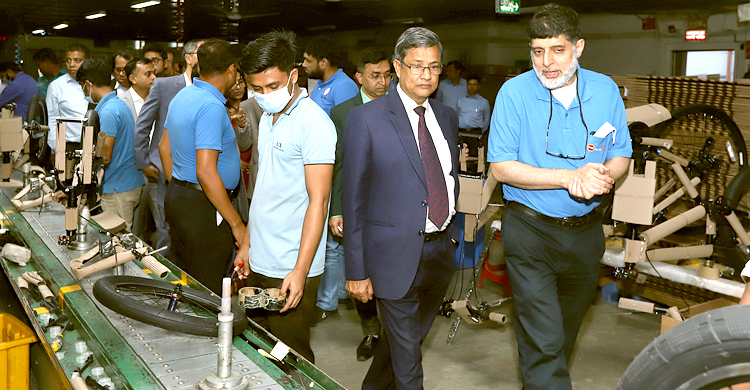 প্রাণ-আরএফএল গ্রুপের শিল্পপার্ক পরিদর্শনে এনবিআর চেয়ারম্যান