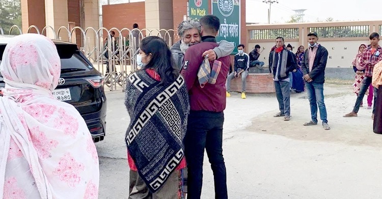 Photojournalist Kajol walks free from jail