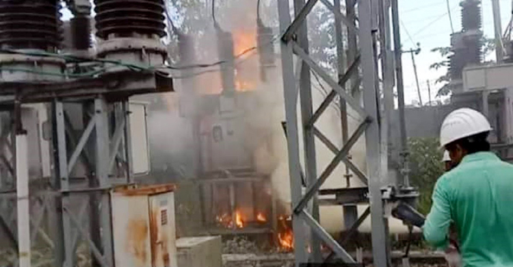 পিরোজপুরে পাওয়ার গ্রিডে আগুন, ৪ ঘণ্টা বিদ্যুৎ বিচ্ছিন্ন