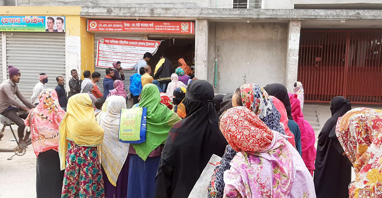 ১ সেপ্টেম্বর থেকে ২৩৬৩ কেন্দ্রে ওএমএসের চাল বিক্রি