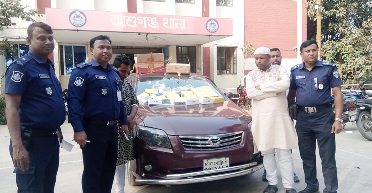 দুই যুবকের কাছে মিলল ১৫৫টি স্মার্টফোন