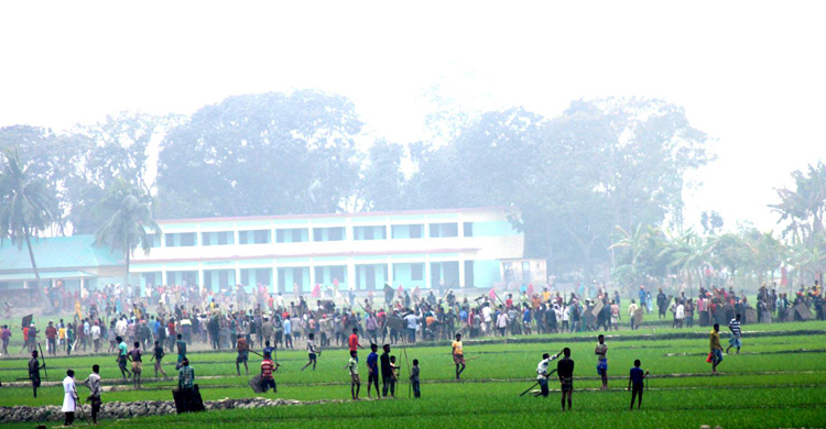 নেত্রকোনায় দুই গ্রামবাসীর সংঘর্ষ, পুলিশসহ আহত অর্ধশতাধিক