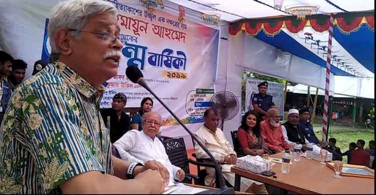 শুধু স্কুলের বই পড়ে জিপিএ-৫ পেয়ে লাভ নেই