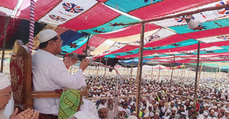 বড়ত্ব-আমিত্ব ভাব বাদ দিয়ে আল্লাহর কুদরতি পায়ে নিজেকে বিলীন করুন