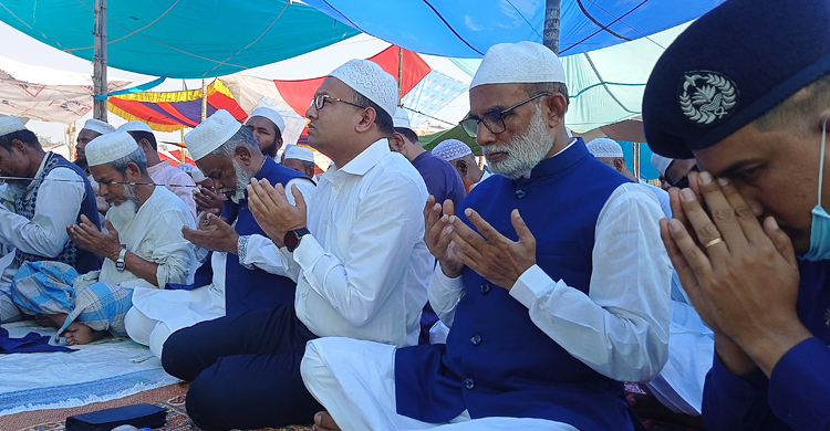 পিরোজপুরে আখেরি মোনাজাতে শেষ হলো ইজতেমা