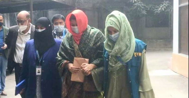 পিকে হালদারের দুই সহযোগী গ্রেফতার