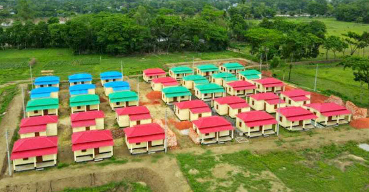 ২৬ হাজার ২২৯ পরিবারের হাতে উপহারের ঘরের চাবি-জমির দলিল