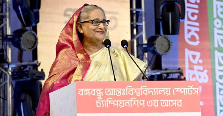 বিশ্বকাপে আমাদের টিম নেই, এটা আসলেই কষ্ট দেয়: প্রধানমন্ত্রী
