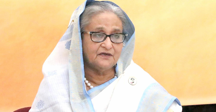গাড়ি না ভেঙে ছাত্রদের শিক্ষাপ্রতিষ্ঠানে ফিরতে বললেন প্রধানমন্ত্রী