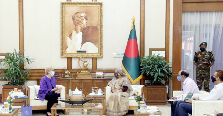 রোহিঙ্গারা বাংলাদেশের জন্য বোঝা হয়ে দাঁড়িয়েছে: প্রধানমন্ত্রী