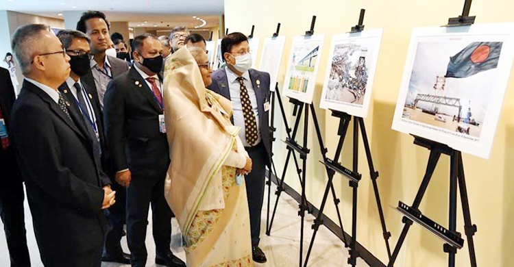 জাতিসংঘে পদ্মা সেতুর ওপর প্রদর্শনী পরিদর্শন প্রধানমন্ত্রীর