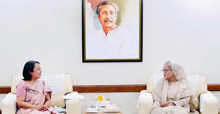 PM stresses better cooperation with neighbours