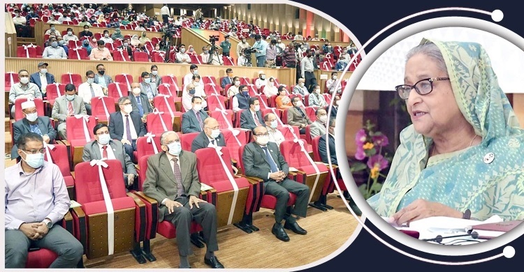 PM urges scientists, researchers to work more for humanity