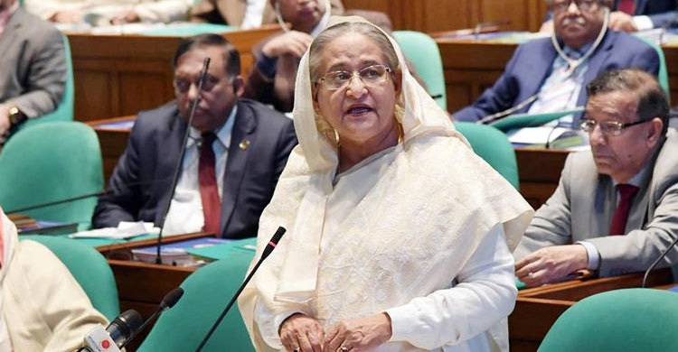 চুল কাটা ও বাউলদের প্রতি যেকোনো প্রতিবন্ধকতা সৃষ্টি গ্রহণযোগ্য নয়