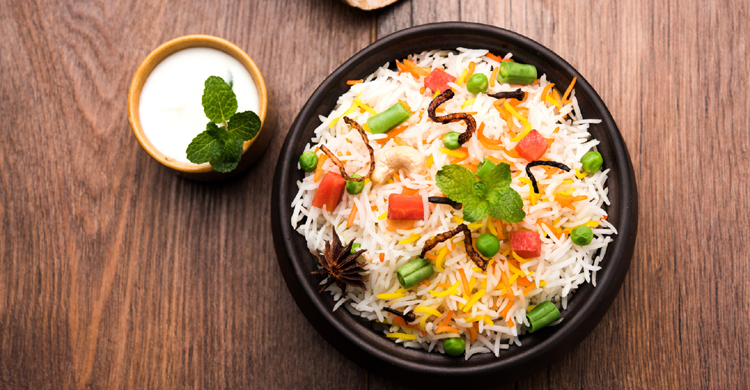 মিষ্টি পোলাও রাঁধবেন যেভাবে