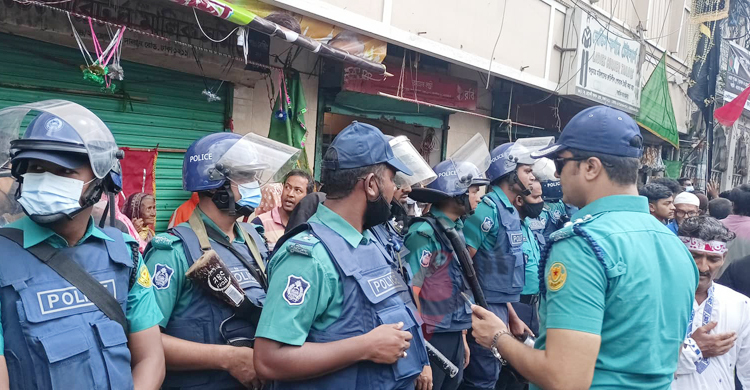 আশুরাকে ঘিরে নিশ্ছিদ্র নিরাপত্তা ব্যবস্থা