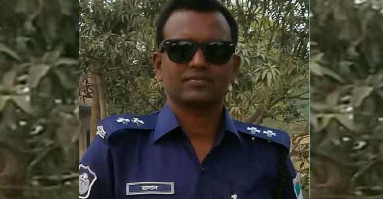 পরিচয়পত্র ও পিস্তল দেখিয়েও রক্ষা পেলেন না হাসানুজ্জামান