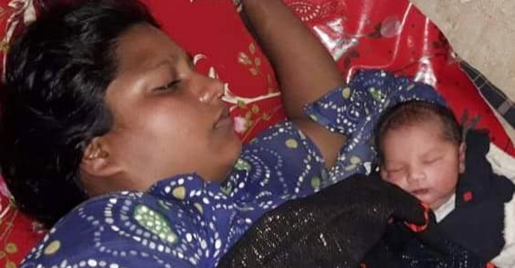 ৯৯৯-এ ফোনে প্রসূতির সেবায় পুলিশ, জন্ম নিল ফুটফুটে পুত্রসন্তান