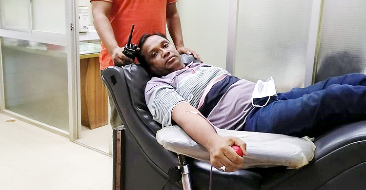 ধর্ষণের শিকার স্কুলছাত্রীকে রক্ত দিয়ে বাঁচাল পুলিশ