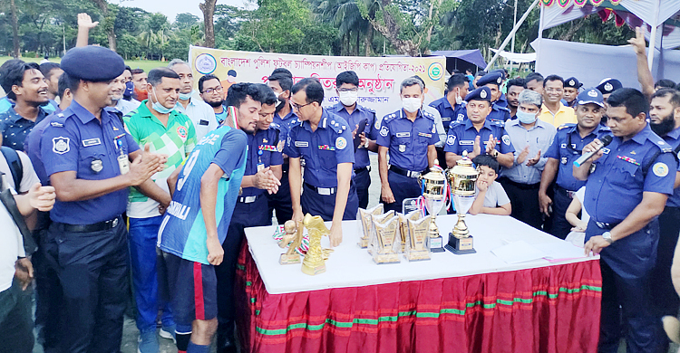 আইজিপি কাপ চ্যাম্পিয়ন পটুয়াখালী জেলা পুলিশ