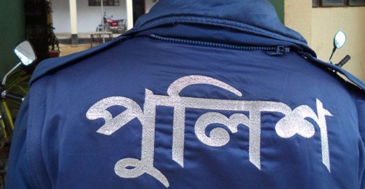 ডাকাতের হামলায় ৪ পুলিশ সদস্য আহত