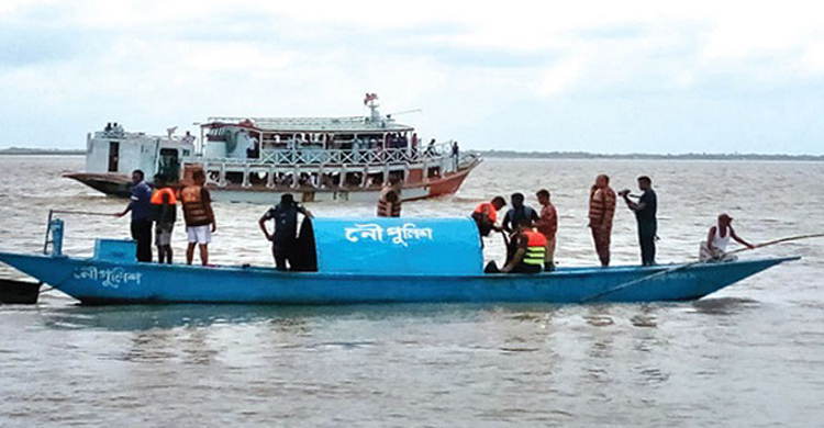 মুন্সিগঞ্জ থেকে ৭৭ শ্রমিককে নারায়ণগঞ্জে ফেরত পাঠাল পুলিশ