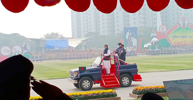 পুলিশ সপ্তাহ উদ্বোধন, প্যারেড পরিদর্শনে স্বরাষ্ট্রমন্ত্রী