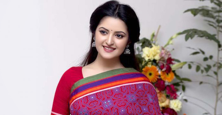 নায়িকা পরীমনির জন্মদিন আজ