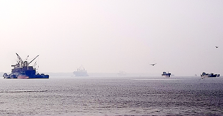 মোংলায় পাথরবোঝাই কার্গোডুবি