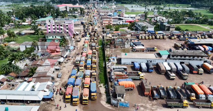 ছুটি শেষে ভোমরা বন্দরে আমদানি-রপ্তানি শুরু