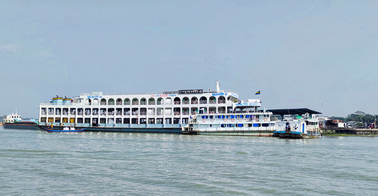 ৯ লঞ্চে করে পদ্মা পাড়ে যাবেন পটুয়াখালীর ২০ হাজার মানুষ