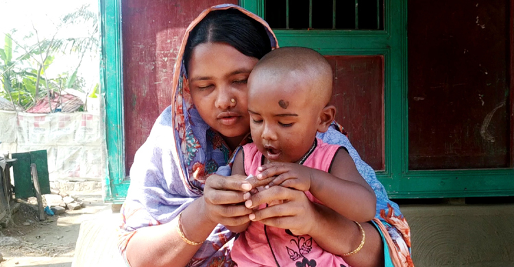 বাবার জন্য রোজ কাঁদে নিখোঁজ জেলের সন্তান