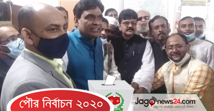 শ্রীপুরে ৩ মেয়রসহ ৬৩ জনের মনোনয়ন দাখিল