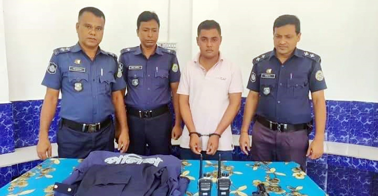 পিরোজপুরে পুলিশ পরিচয়ে টাকা আত্মসাৎ, যুবক গ্রেফতার