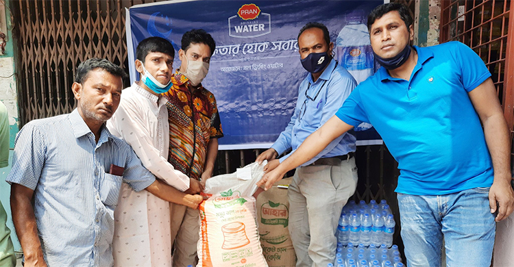 ঝিনাইদহে হাসপাতালে সাহরি বিতরণে খাদ্য সহায়তা দিল প্রাণ গ্রুপ