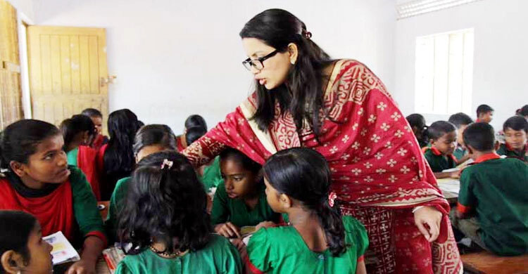 প্রাথমিক শিক্ষকদের উচ্চধাপে বেতন-ভাতা সুবিধা শিগগিরই