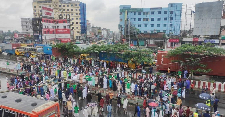 আলাউদ্দিন জিহাদির মুক্তির দাবিতে কুমিল্লায় মহাসড়ক অবরোধ