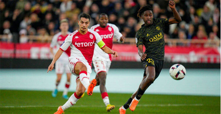 দলে নেই মেসি-এমবাপে, হেরেই চলছে পিএসজি