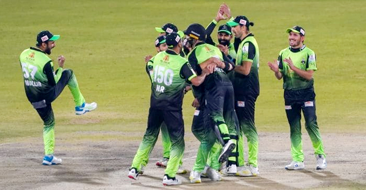 শ্বাসরুদ্ধকর লড়াই জিতে ফাইনালে আফ্রিদির লাহোর